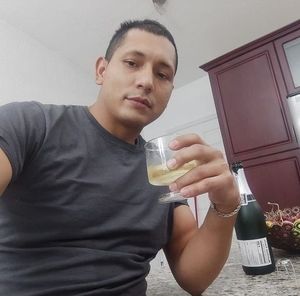 Meet your Posher, Marvin jose